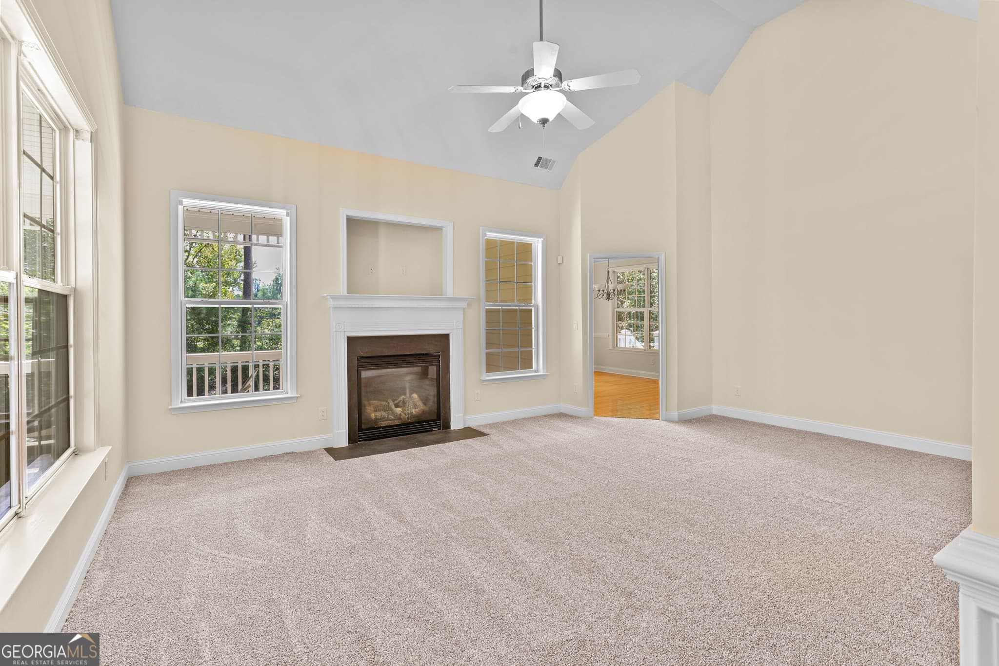 3 bedroom, 3 bathroom, 1,990 sq ft single family residence for sale at 1725 Wesminster Drive, Griffin, GA 30223 — photo 4
