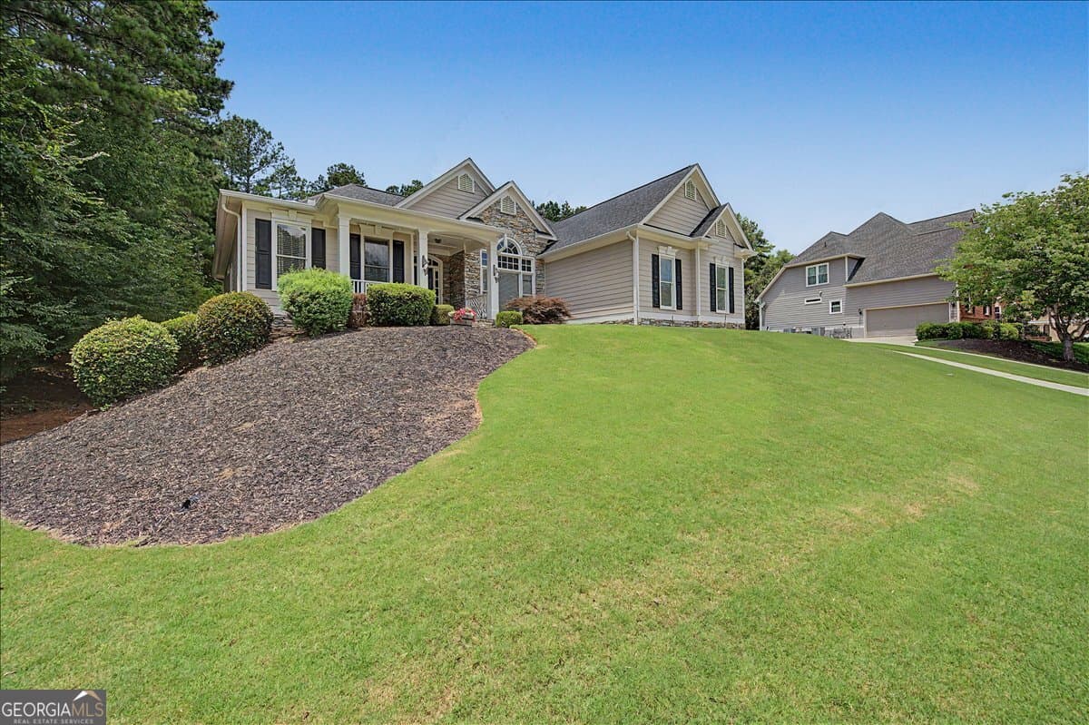 3 bedroom, 2 bathroom, 2,180 sq ft single family residence for sale at 249 Graves Road, Acworth, GA 30101 — photo 4