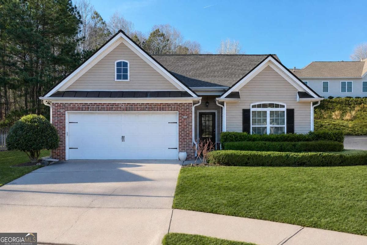 3 bedroom, 2 bathroom, 1,661 sq ft single family residence sold at 202 Hunters Ridge, Canton, GA 30114