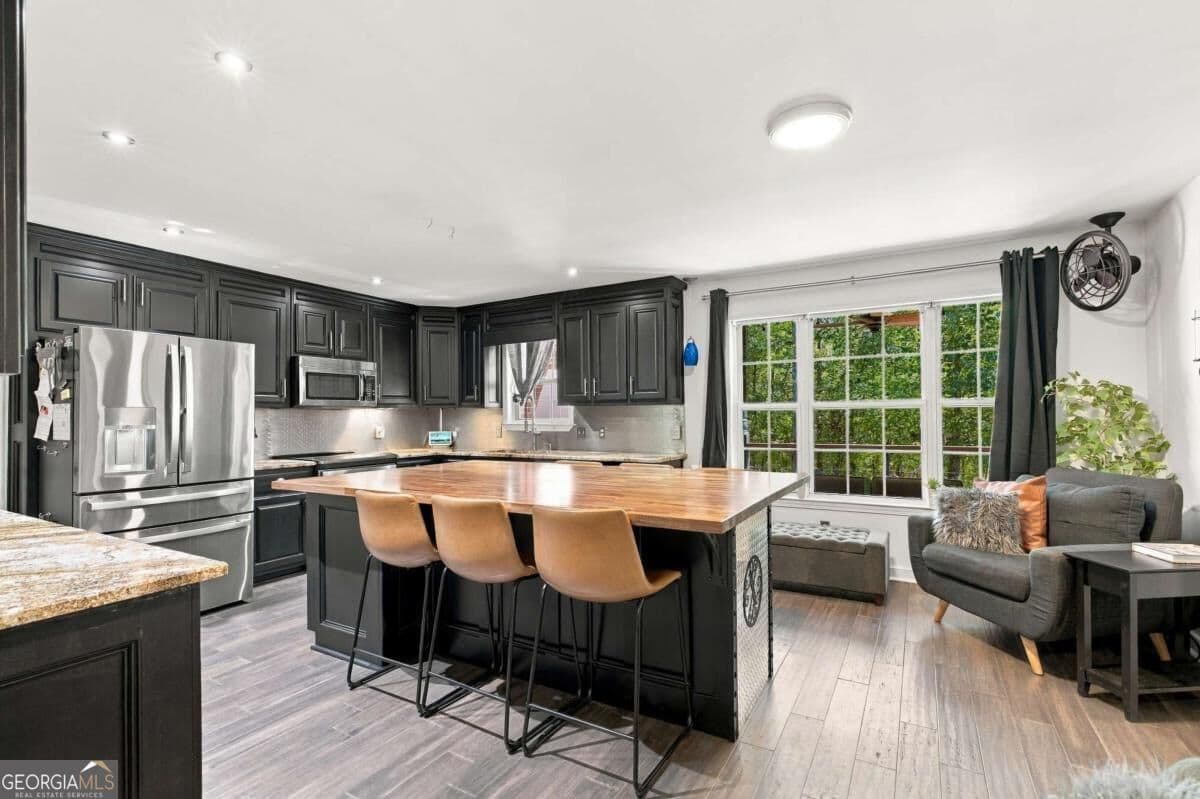 4 bedroom, 3 bathroom, 2,020 sq ft single family residence for sale at 20 Macedonia Road, White, GA 30184 — photo 2