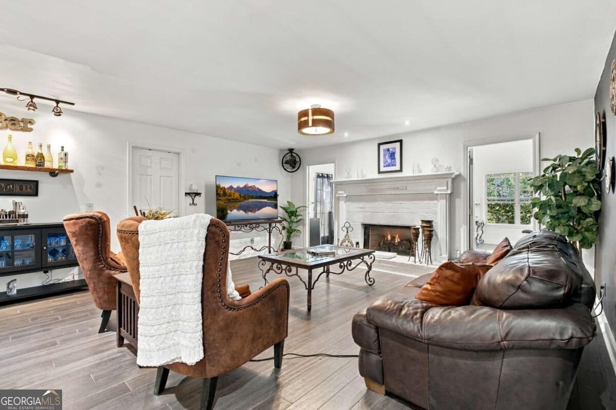 4 bedroom, 3 bathroom, 2,020 sq ft single family residence for sale at 20 Macedonia Road, White, GA 30184 — photo 4
