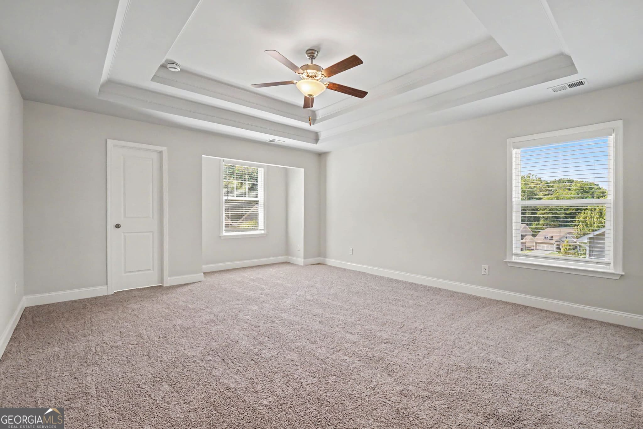 5 bedroom, 2.5 bathroom, 3,078 sq ft single family residence for sale at 350 Gardens Of Harmony Drive, Canton, GA 30115 — photo 4