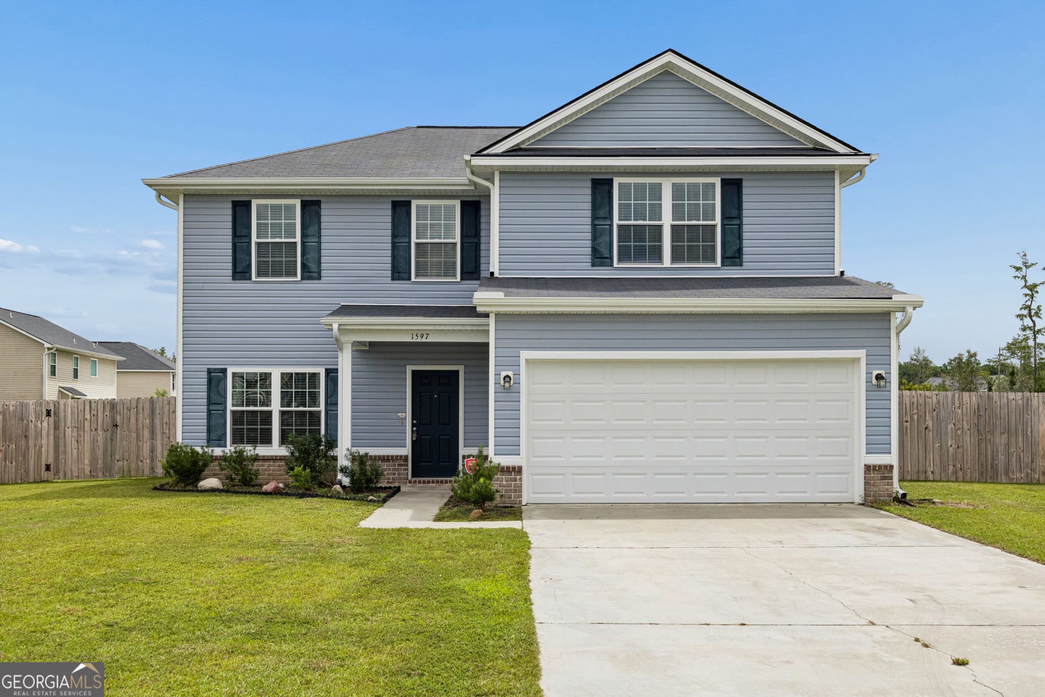 4 bedroom, 2.5 bathroom, 1,930 sq ft single family residence for rent at 1597 Longleaf Court, Hinesville, GA 31313 for $2,050 a month — photo 2