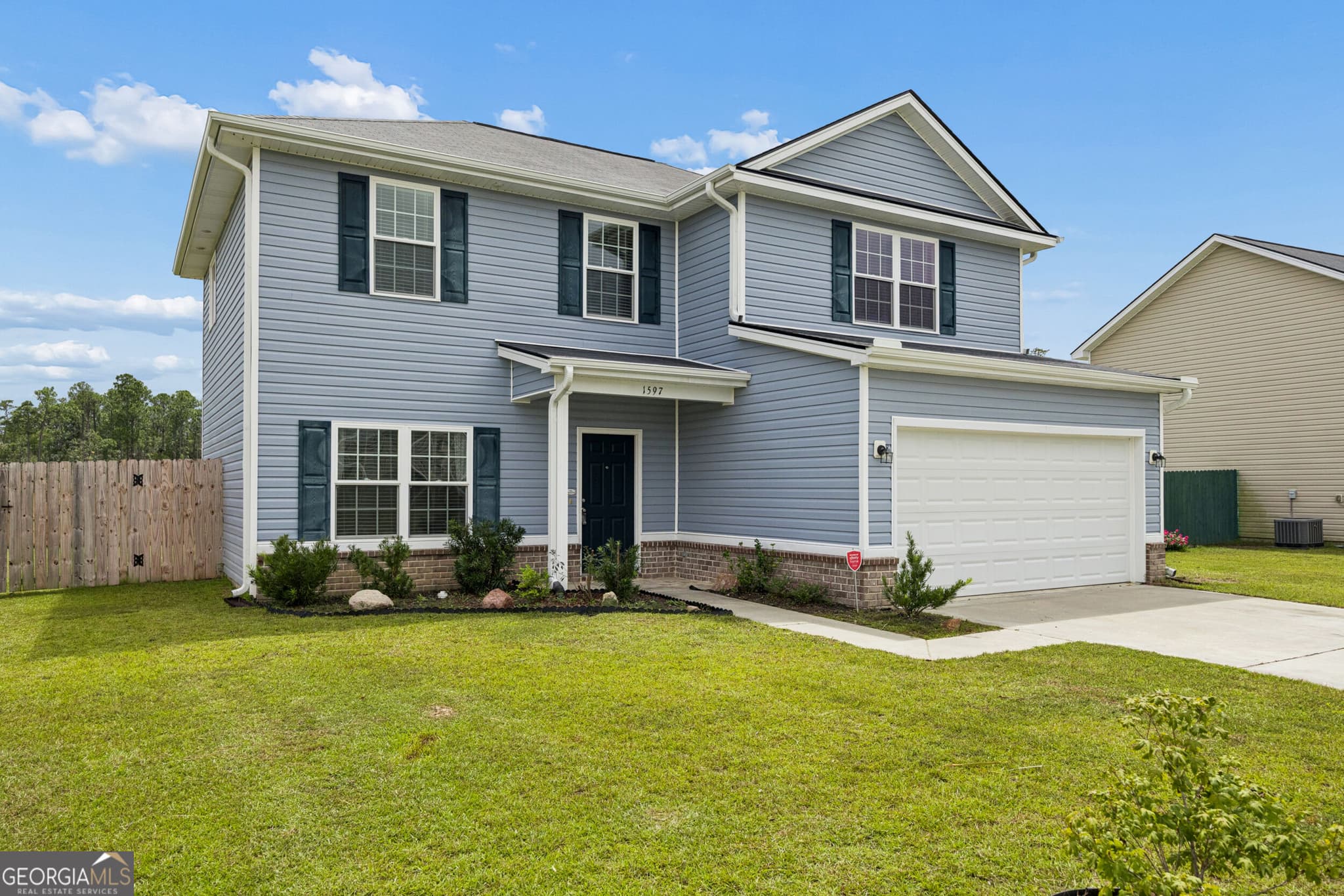 4 bedroom, 2.5 bathroom, 1,930 sq ft single family residence for rent at 1597 Longleaf Court, Hinesville, GA 31313 for $2,050 a month — photo 5