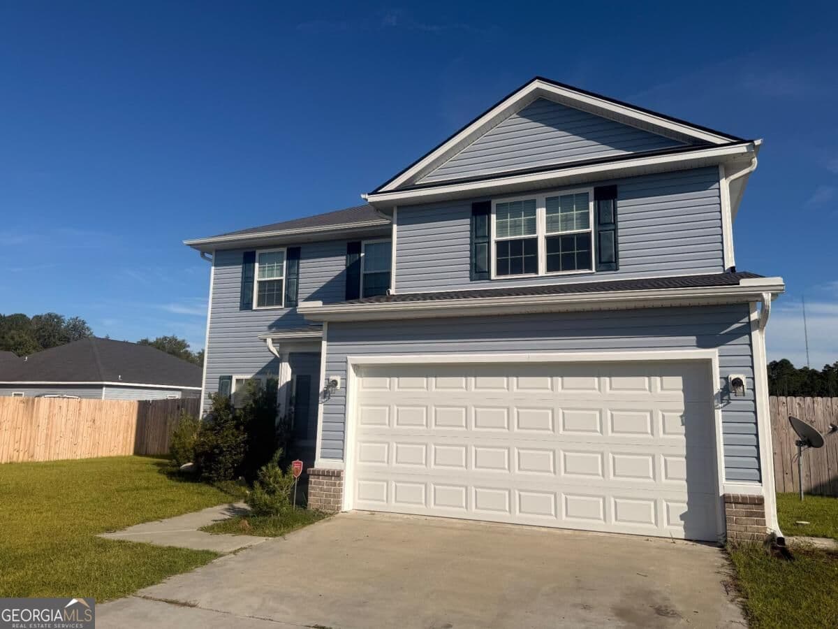 4 bedroom, 2.5 bathroom, 1,930 sq ft single family residence for rent at 1597 Longleaf Court, Hinesville, GA 31313 for $2,050 a month — photo 9