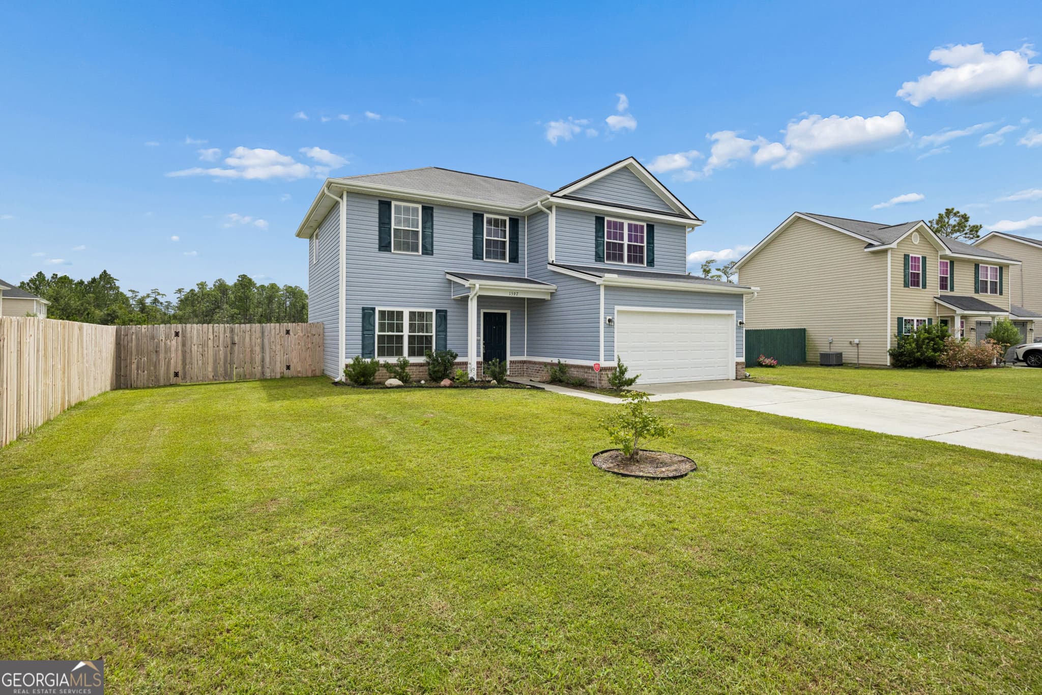 4 bedroom, 2.5 bathroom, 1,930 sq ft single family residence for rent at 1597 Longleaf Court, Hinesville, GA 31313 for $2,050 a month — photo 4