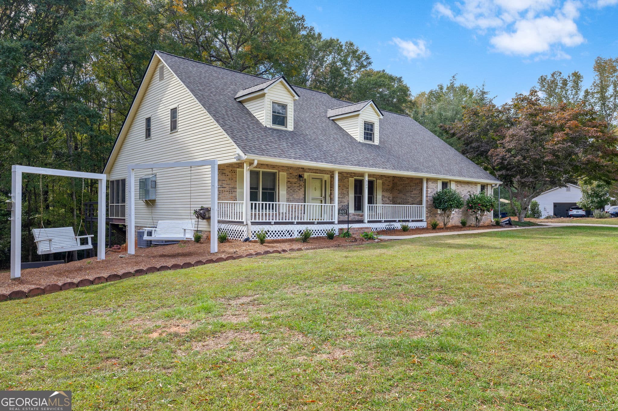5 bedroom, 4.5 bathroom, 3,854 sq ft single family residence for sale at 337 Elder Drive, Jefferson, GA 30549 — photo 2
