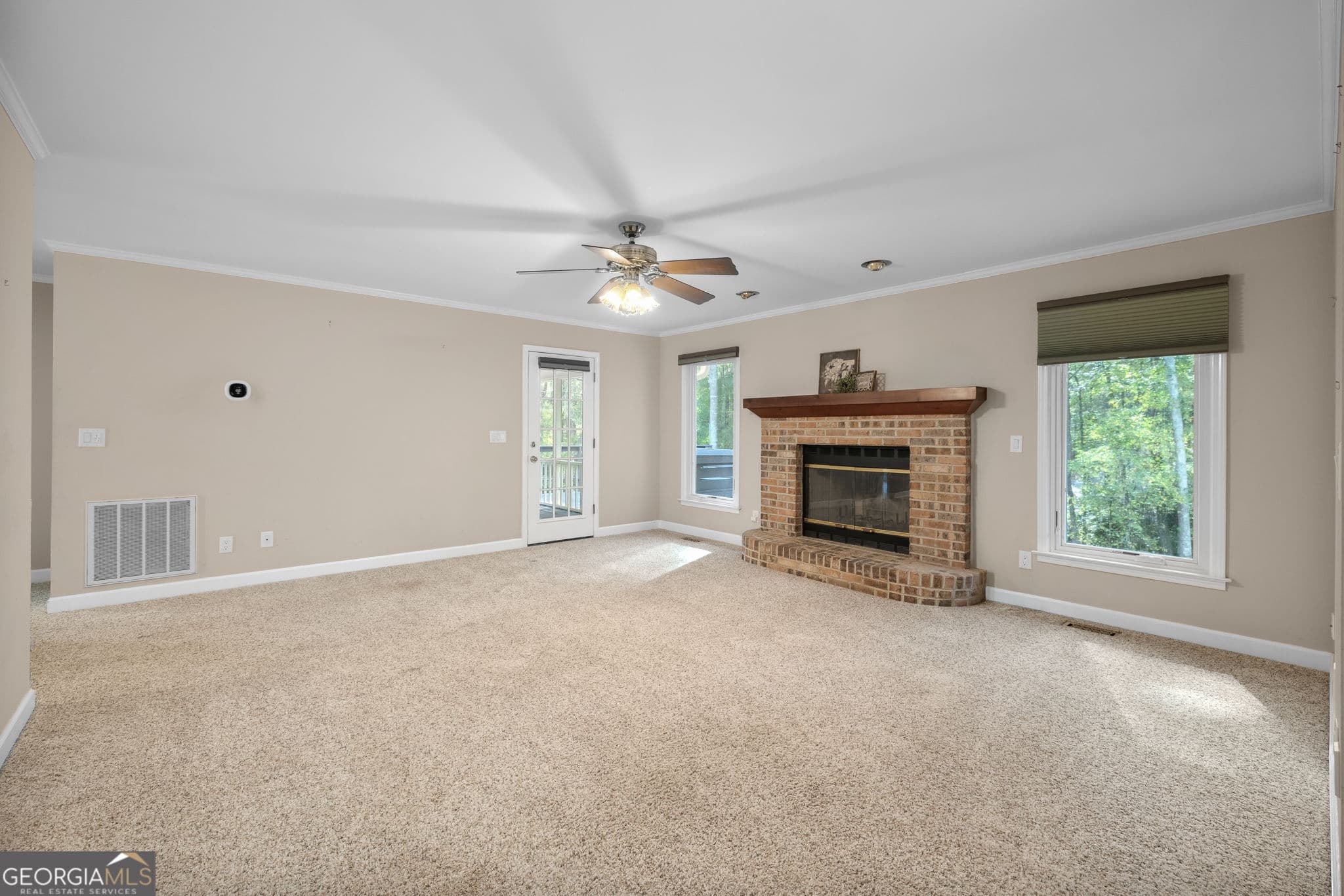 5 bedroom, 4.5 bathroom, 3,854 sq ft single family residence for sale at 337 Elder Drive, Jefferson, GA 30549 — photo 7