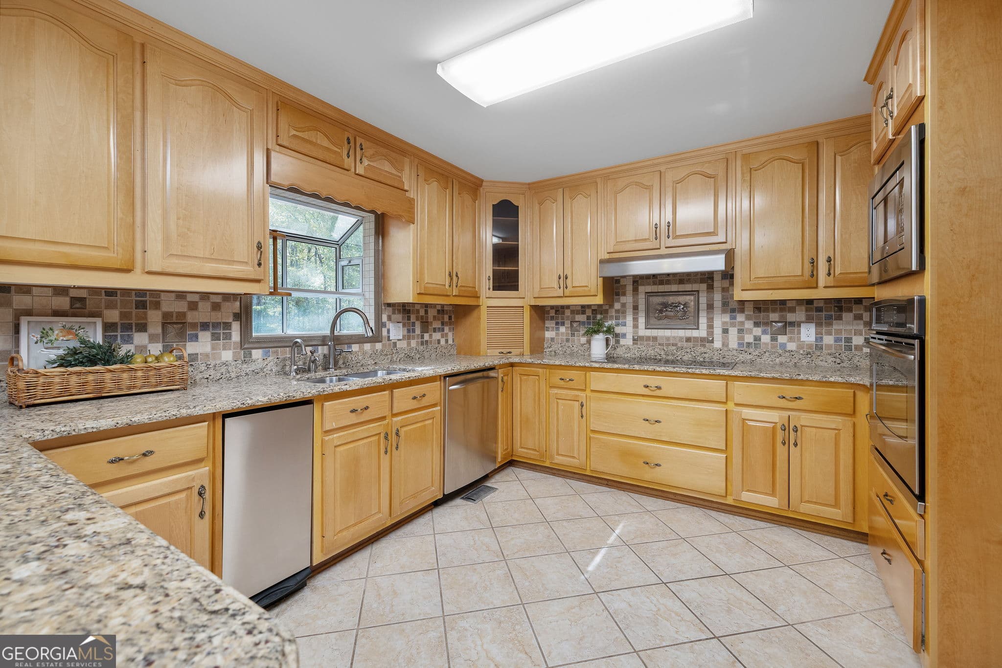 5 bedroom, 4.5 bathroom, 3,854 sq ft single family residence for sale at 337 Elder Drive, Jefferson, GA 30549 — photo 10