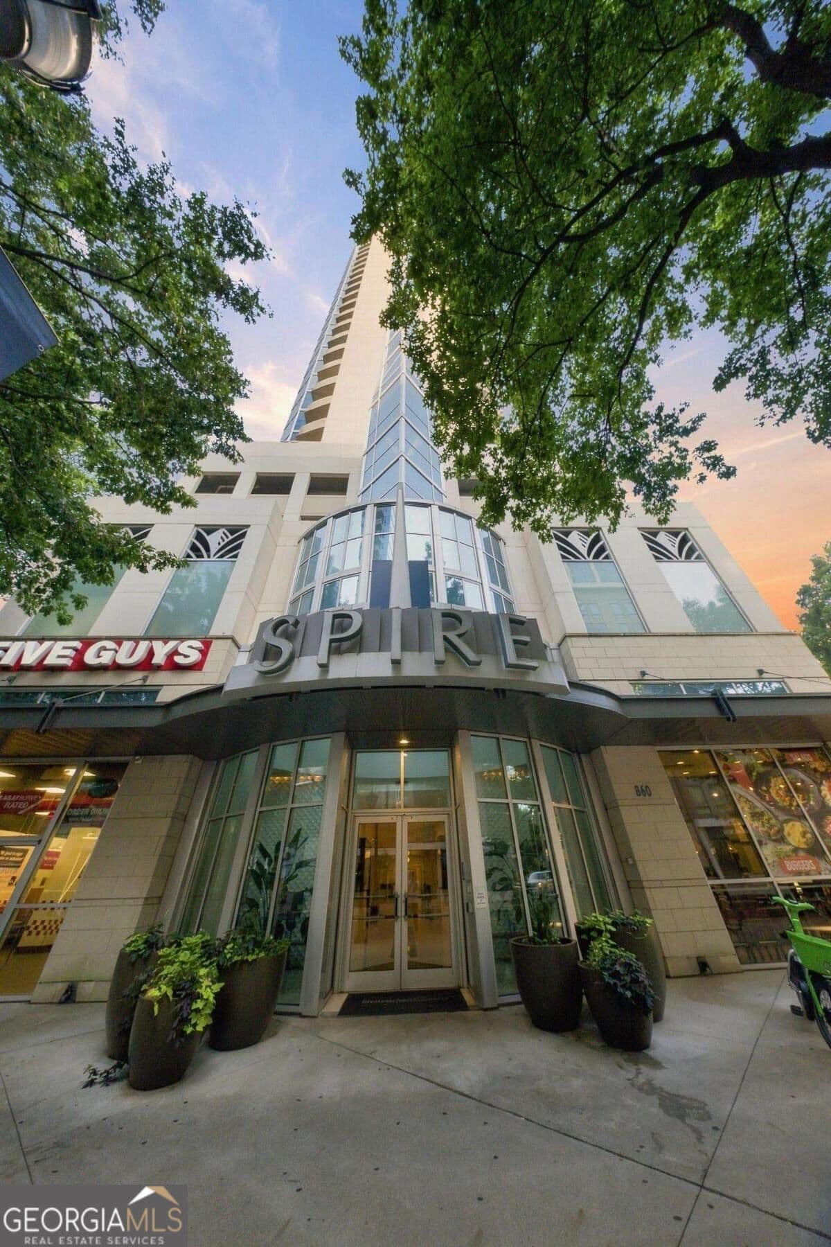 2 bedroom, 2 bathroom, 1,168 sq ft condominium for sale at 860 Peachtree Street 2101, Atlanta, GA 30308 — photo 3