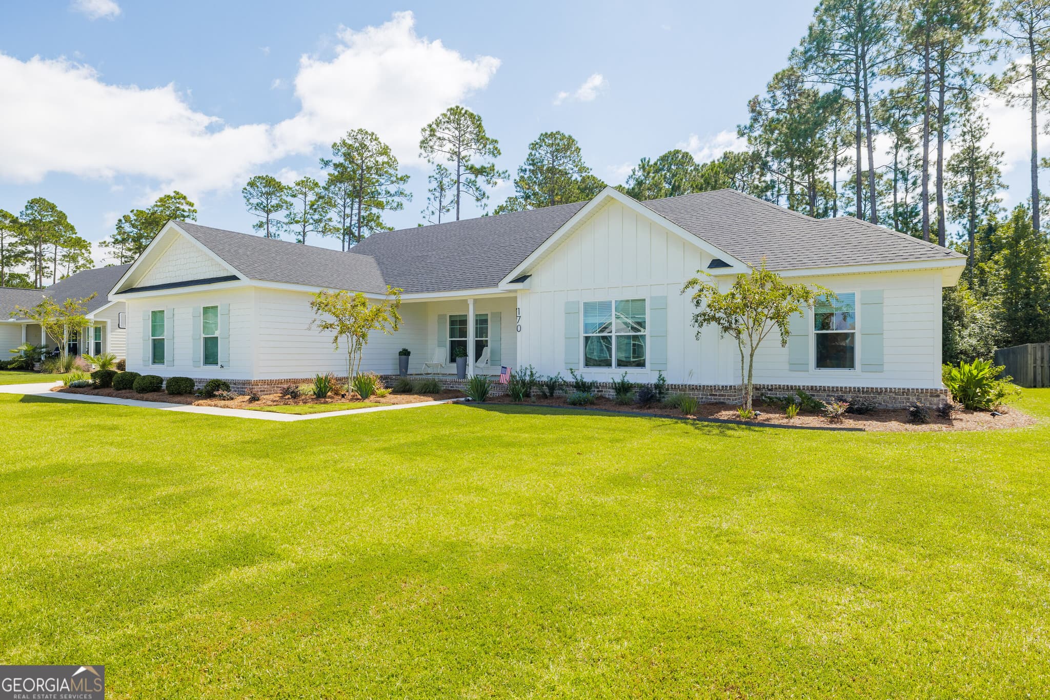 4 bedroom, 3 bathroom, 2,260 sq ft single family residence for sale at 170 Belmont Circle, Brunswick, GA 31525 — photo 7