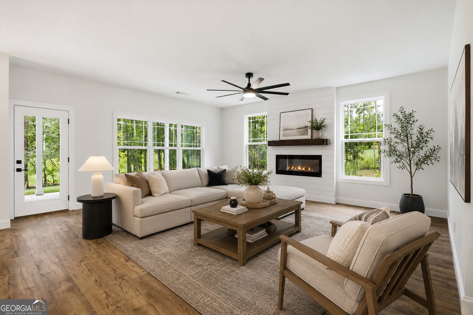 4 bedroom, 2.5 bathroom, 2,618 sq ft single family residence for sale at 2470 Fischer Road, Sharpsburg, GA 30277 — photo 7