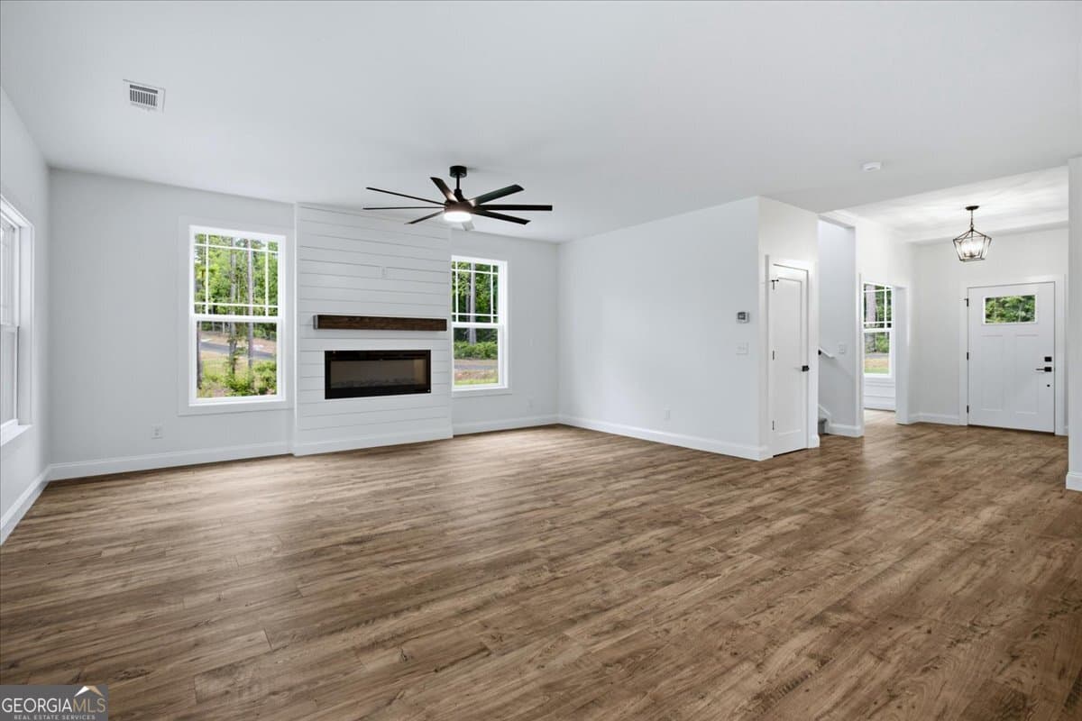 4 bedroom, 2.5 bathroom, 2,618 sq ft single family residence for sale at 2470 Fischer Road, Sharpsburg, GA 30277 — photo 9