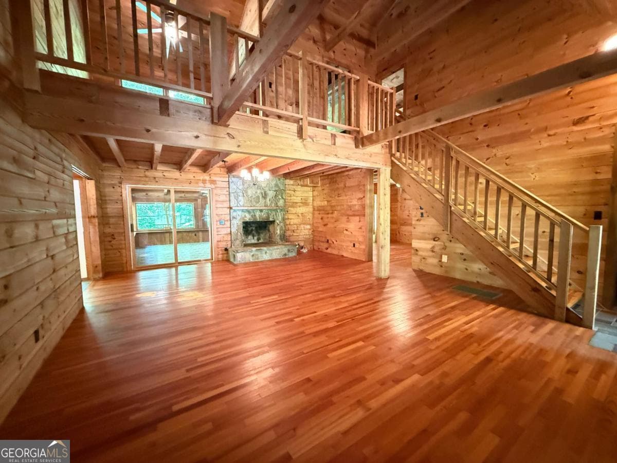 4 bedroom, 3 bathroom, 3,200 sq ft cabin,single family residence for rent at 2405 Mountain Road, Alpharetta, GA 30004 for $2,500 a month — photo 3