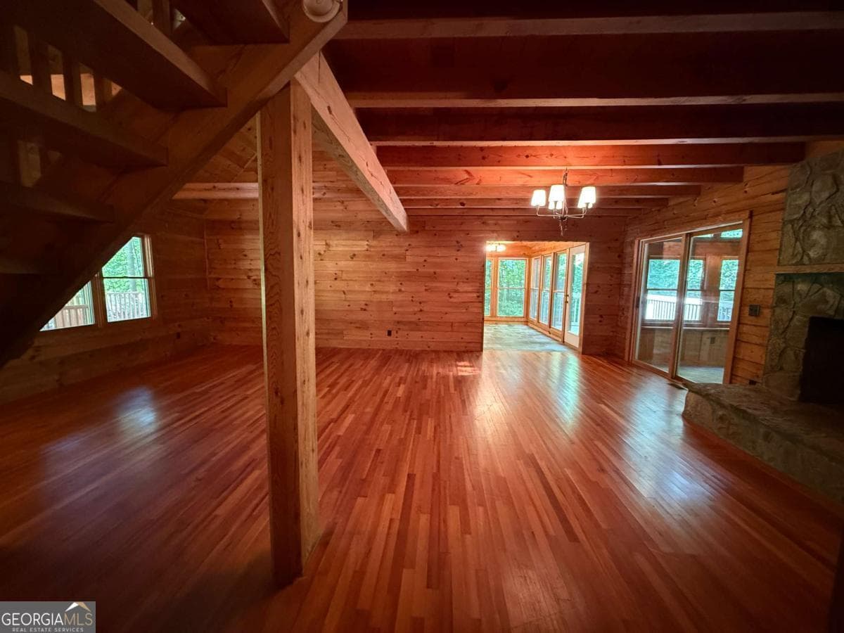 4 bedroom, 3 bathroom, 3,200 sq ft cabin,single family residence for rent at 2405 Mountain Road, Alpharetta, GA 30004 for $2,500 a month — photo 4