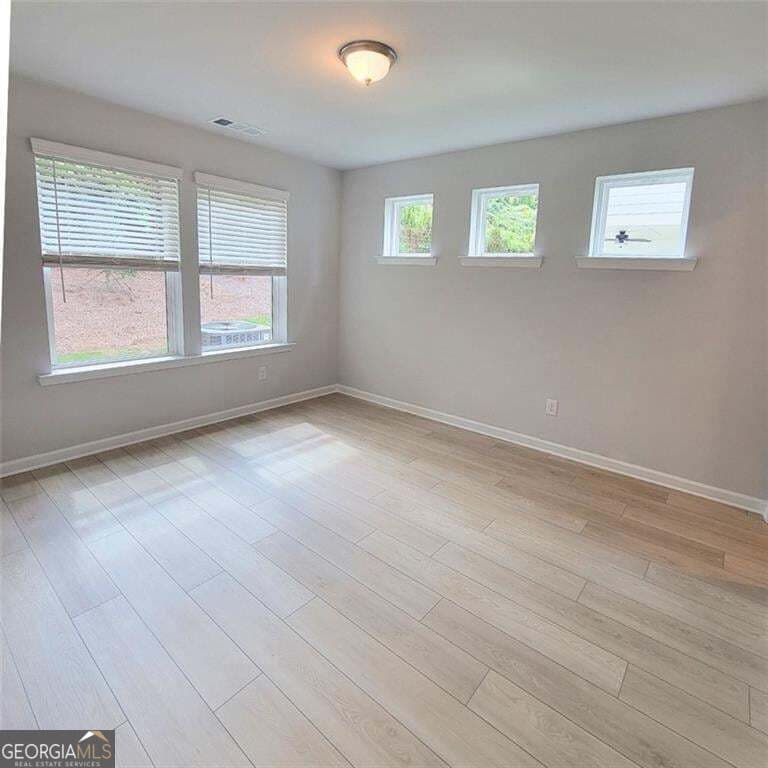 4 bedroom, 3.5 bathroom townhouse for rent at 112 Werner Brook Way, Atlanta, GA 30354 for $2,500 a month — photo 3