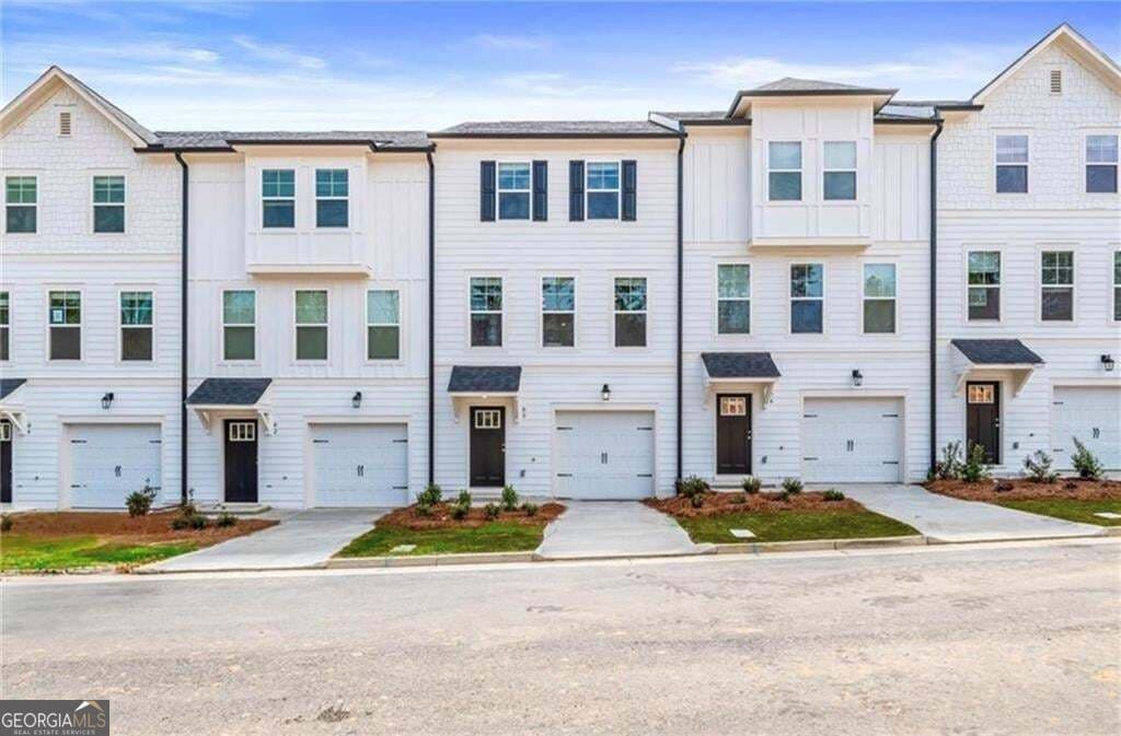 4 bedroom, 3.5 bathroom townhouse for rent at 112 Werner Brook Way, Atlanta, GA 30354 for $2,500 a month — photo 1 of 15