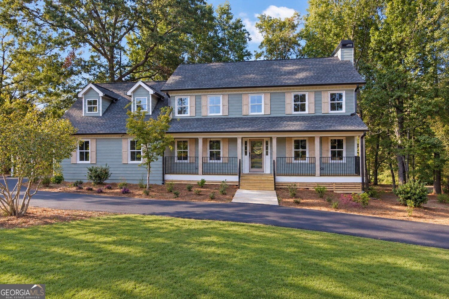 7 bedroom, 5.5 bathroom, 6,000 sq ft single family residence for sale at 287 Rising Star Road, Fayetteville, GA 30215 — photo 2