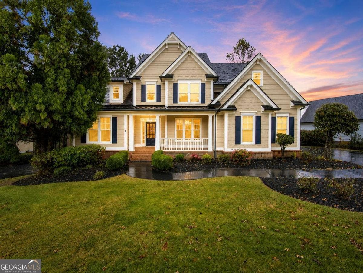 4 bedroom, 3.5 bathroom, 3,055 sq ft single family residence sold at 10 Knollwood Court, Dawsonville, GA 30534