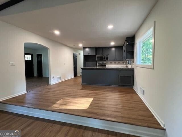 3 bedroom, 2 bathroom, 2,026 sq ft single family residence for sale at 562 Hidden Hills Court, Marietta, GA 30066 — photo 7