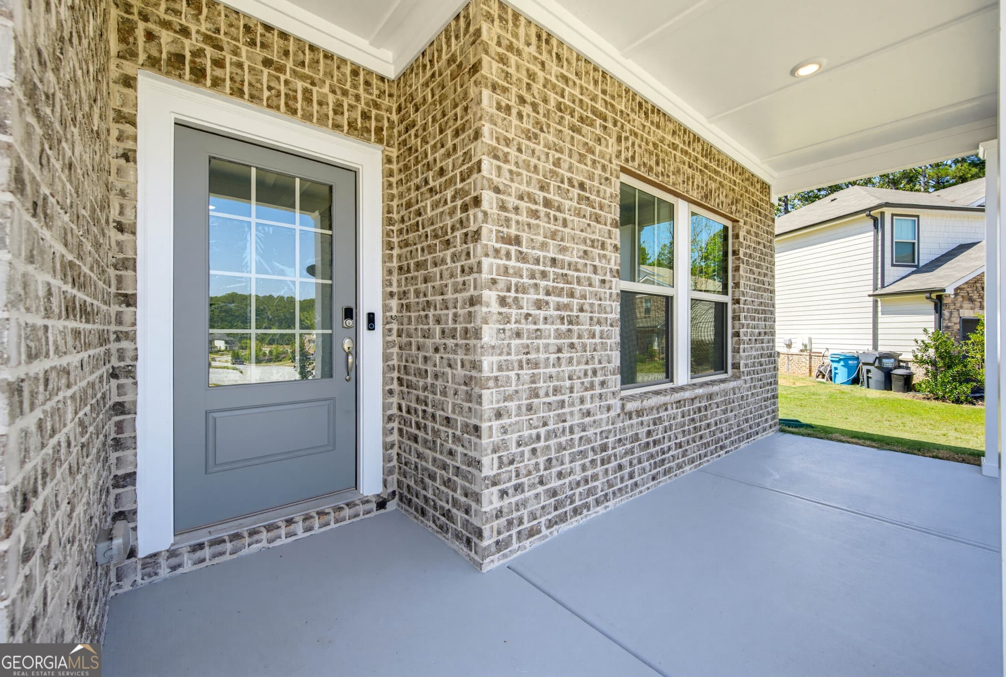 5 bedroom, 3 bathroom, 2,742 sq ft single family residence for sale at 4157 Bethany Manor Drive, Snellville, GA 30039 — photo 3