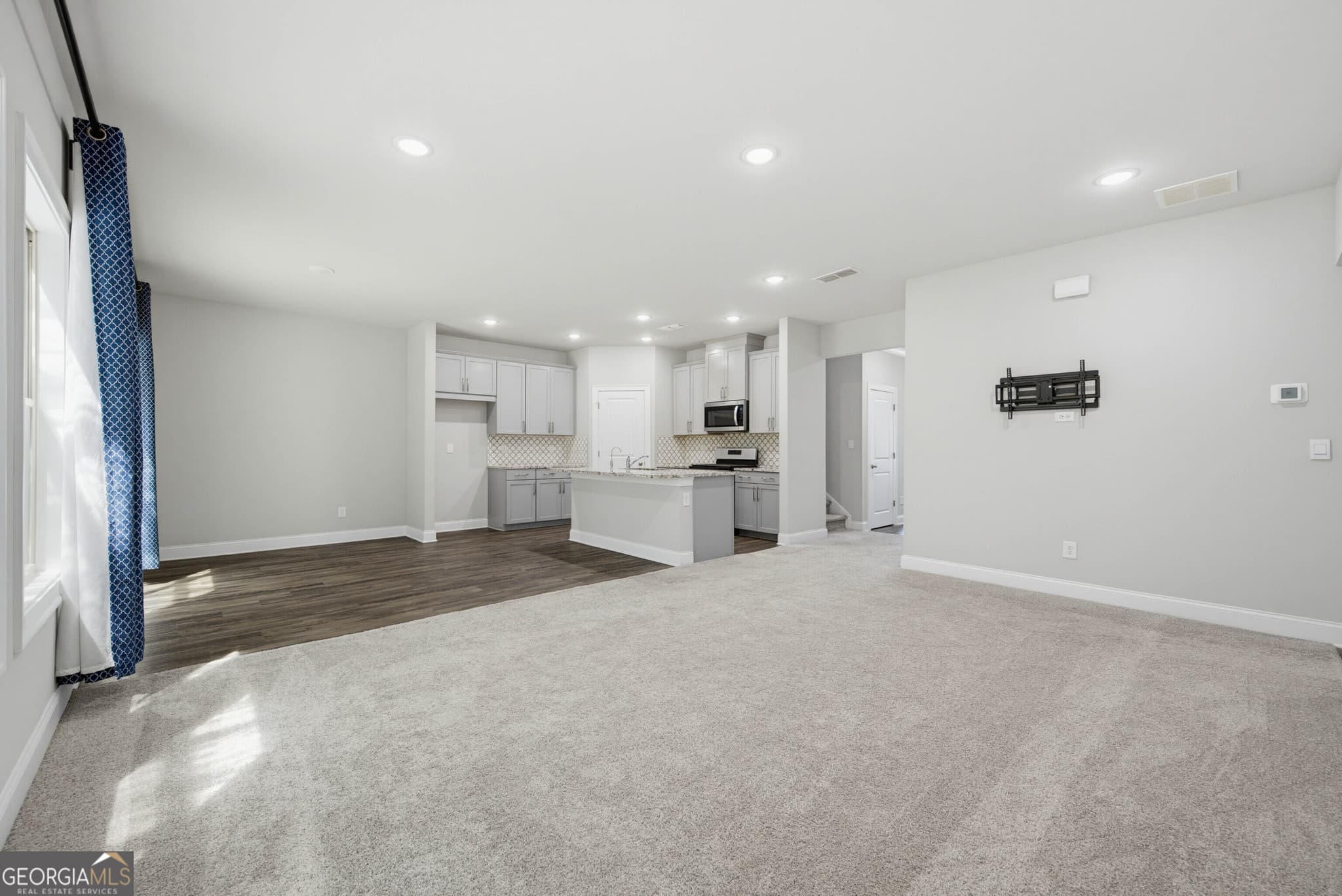 5 bedroom, 3 bathroom, 2,742 sq ft single family residence for sale at 4157 Bethany Manor Drive, Snellville, GA 30039 — photo 9