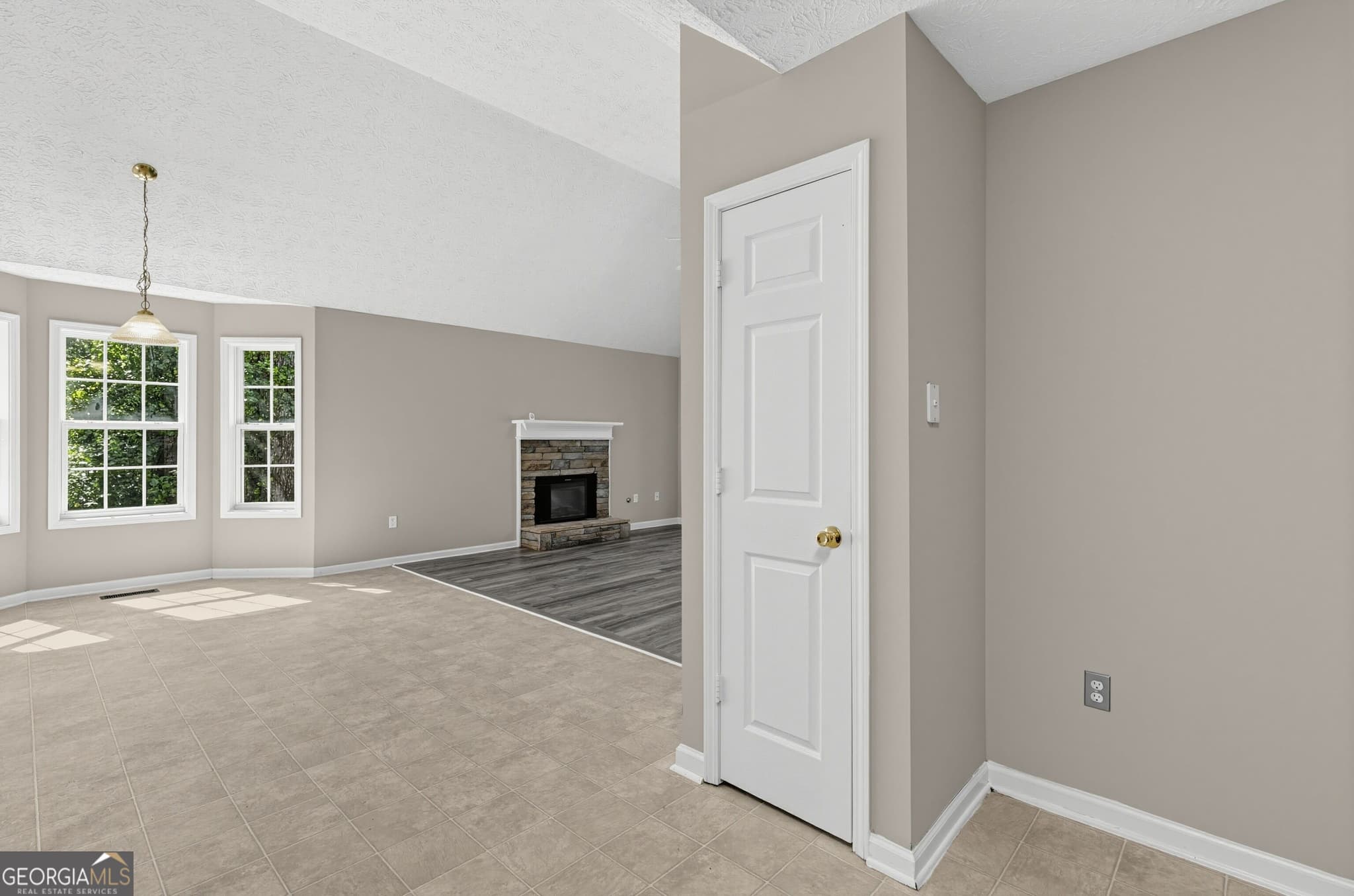 3 bedroom, 2 bathroom, 1,883 sq ft single family residence for sale at 285 Pine Needle Trail, Villa Rica, GA 30180 — photo 7