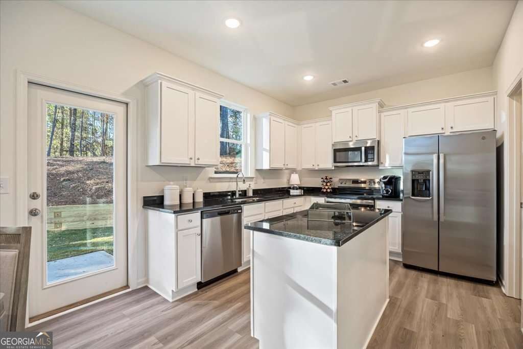 3 bedroom, 2.5 bathroom townhouse for sale at 1510 Aralynn Court 30, Conyers, GA 30013 — photo 7