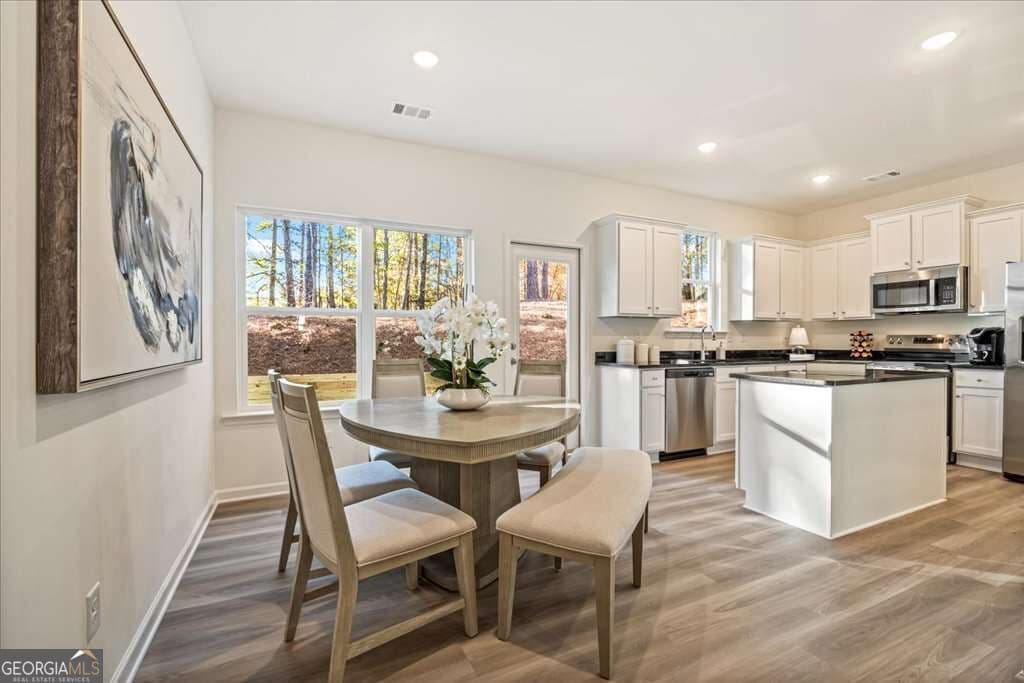 3 bedroom, 2.5 bathroom townhouse for sale at 1510 Aralynn Court 30, Conyers, GA 30013 — photo 8
