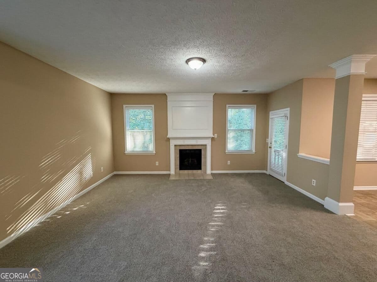 3 bedroom, 2.5 bathroom, 2,074 sq ft single family residence for rent at 7312 Taloga Lane, Union City, GA 30291 for $1,895 a month — photo 6