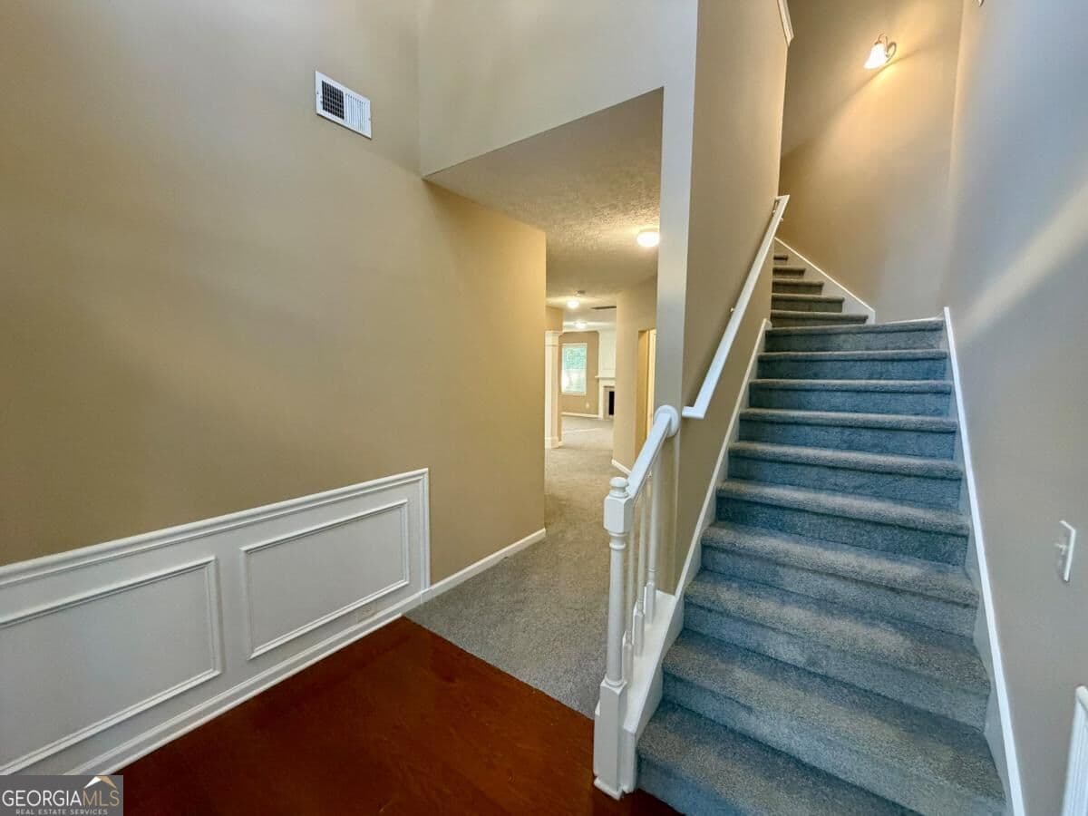 3 bedroom, 2.5 bathroom, 2,074 sq ft single family residence for rent at 7312 Taloga Lane, Union City, GA 30291 for $1,895 a month — photo 3