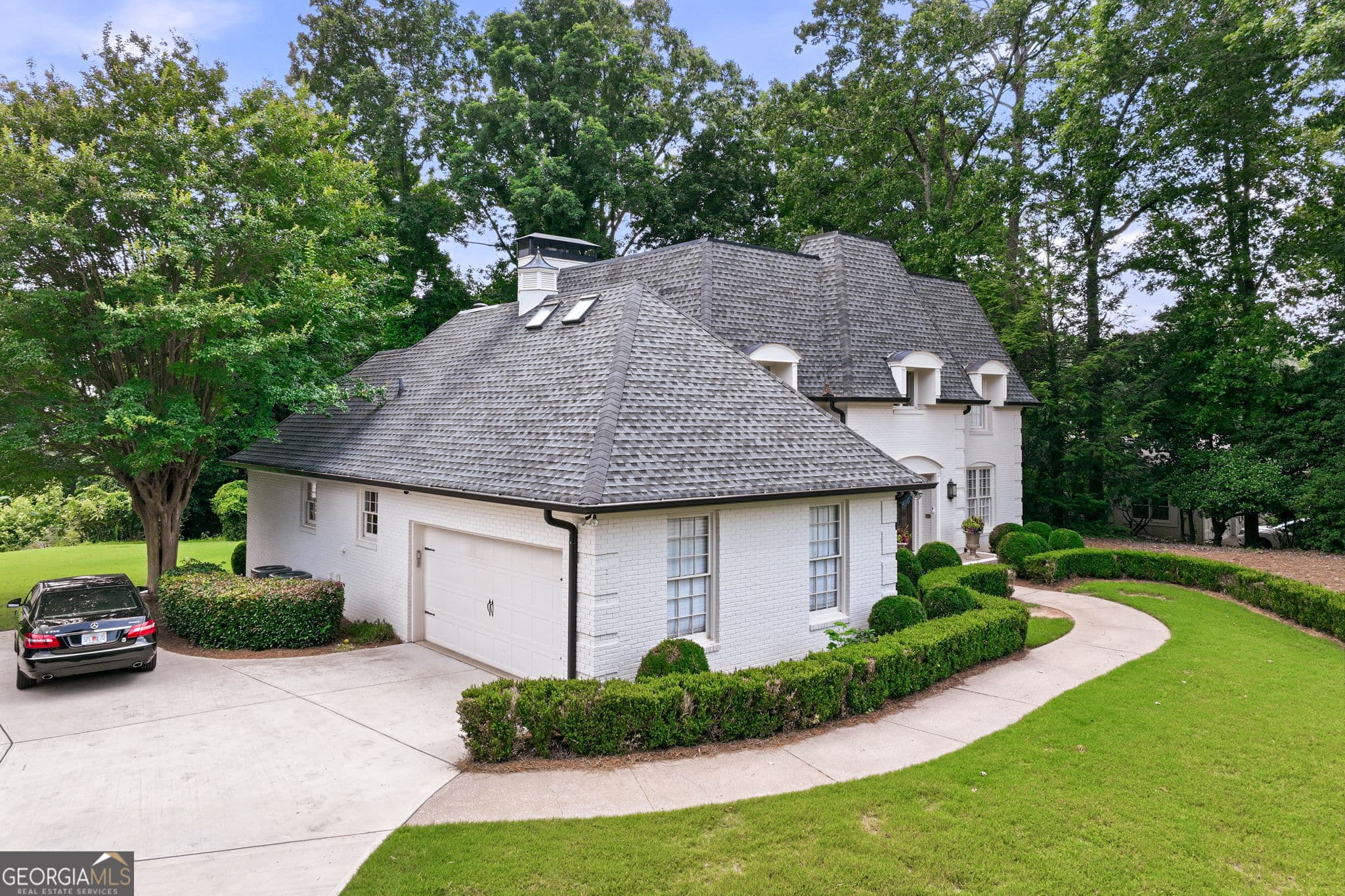 5 bedroom, 3.5 bathroom, 3,152 sq ft single family residence for sale at 197 Club Drive, Gainesville, GA 30506 — photo 6