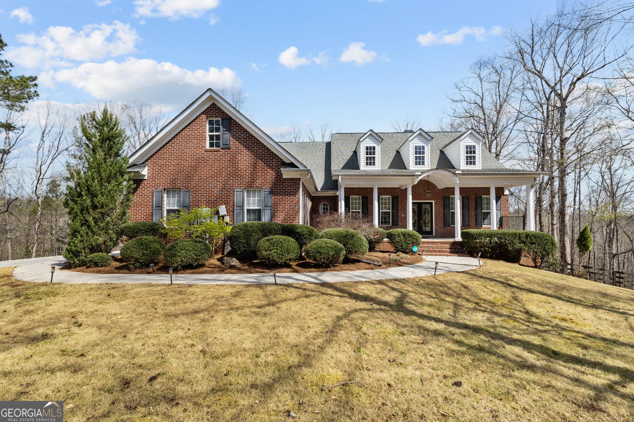 6 bedroom, 4.5 bathroom, 4,986 sq ft single family residence for sale at 9810 Walnut Grove Trail, Villa Rica, GA 30180