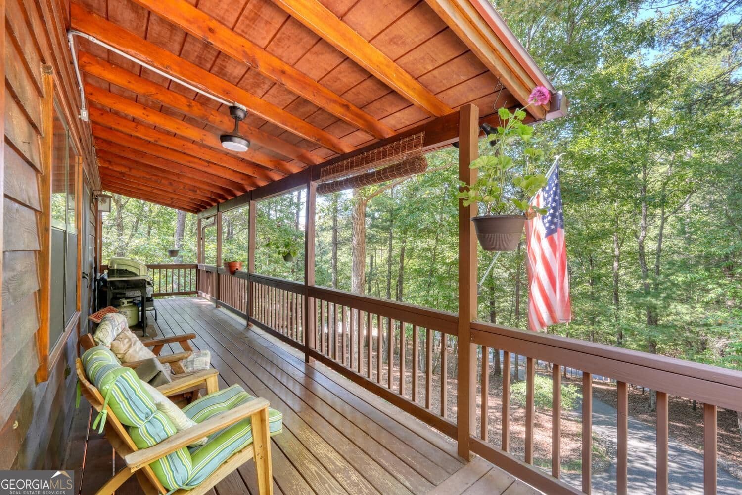 3 bedroom, 3 bathroom, 1,948 sq ft cabin,single family residence for sale at 158 Alicia Lane, Blairsville, GA 30512 — photo 7