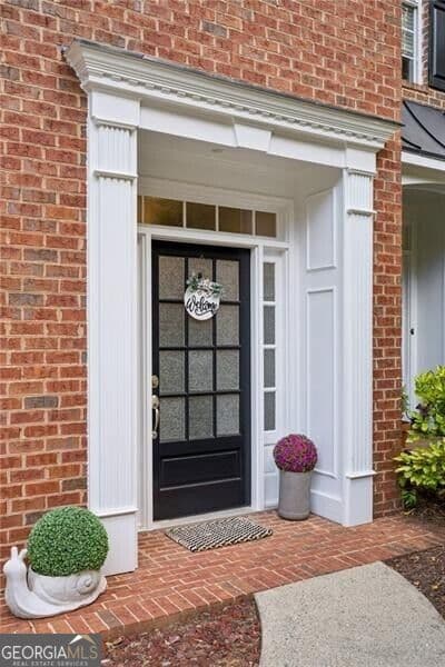 2 bedroom, 2.5 bathroom, 2,124 sq ft townhouse for sale at 3201 Waters Edge Trail, Roswell, GA 30075 — photo 2