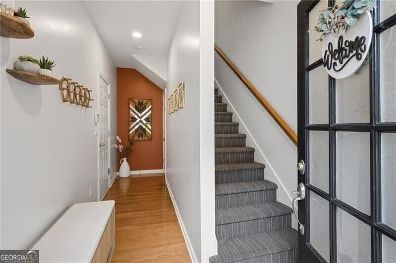 2 bedroom, 2.5 bathroom, 2,124 sq ft townhouse for sale at 3201 Waters Edge Trail, Roswell, GA 30075 — photo 3