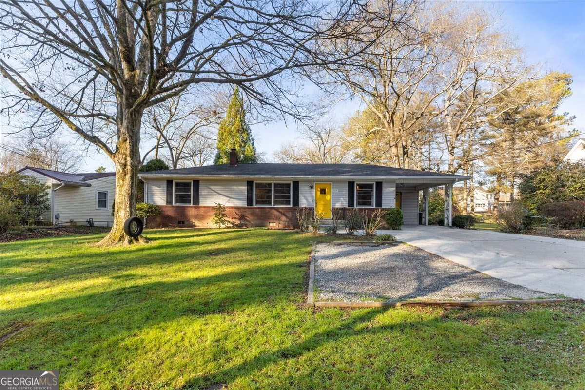 3 bedroom, 2 bathroom, 1,821 sq ft single family residence sold at 315 N Duke Street, Lafayette, GA 30728