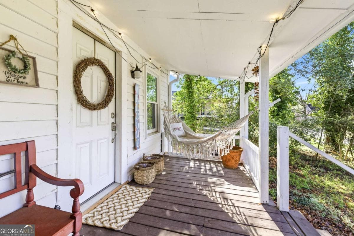 3 bedroom, 2.5 bathroom, 1,946 sq ft single family residence for sale at 314 Holley Street, Demorest, GA 30535 — photo 7