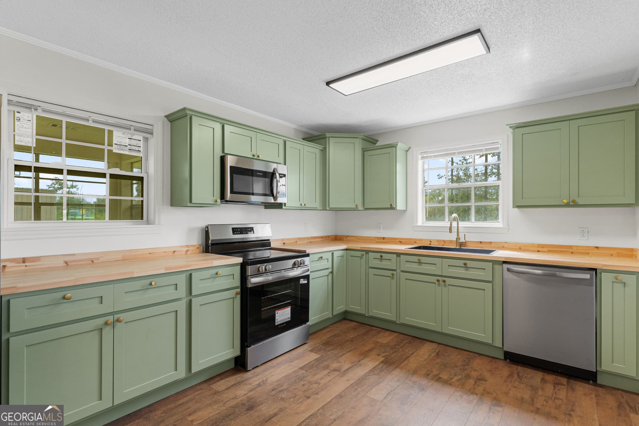 3 bedroom, 1 bathroom, 1,230 sq ft single family residence for sale at 291 Cuttings Loop Road, Homerville, GA 31634 — photo 4