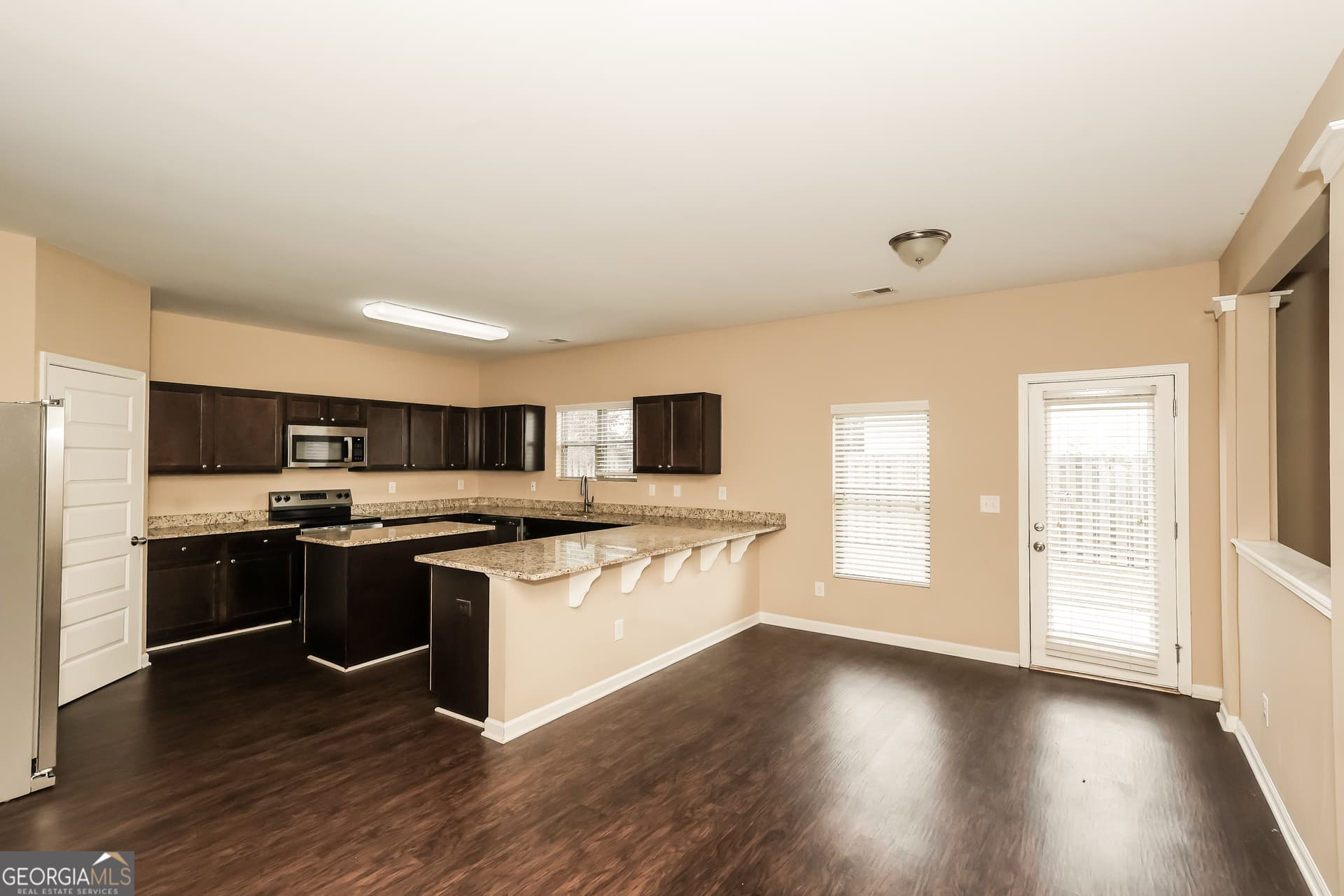 4 bedroom, 2.5 bathroom, 3,690 sq ft single family residence for sale at 2812 Feldspar Way, Riverdale, GA 30296 — photo 7
