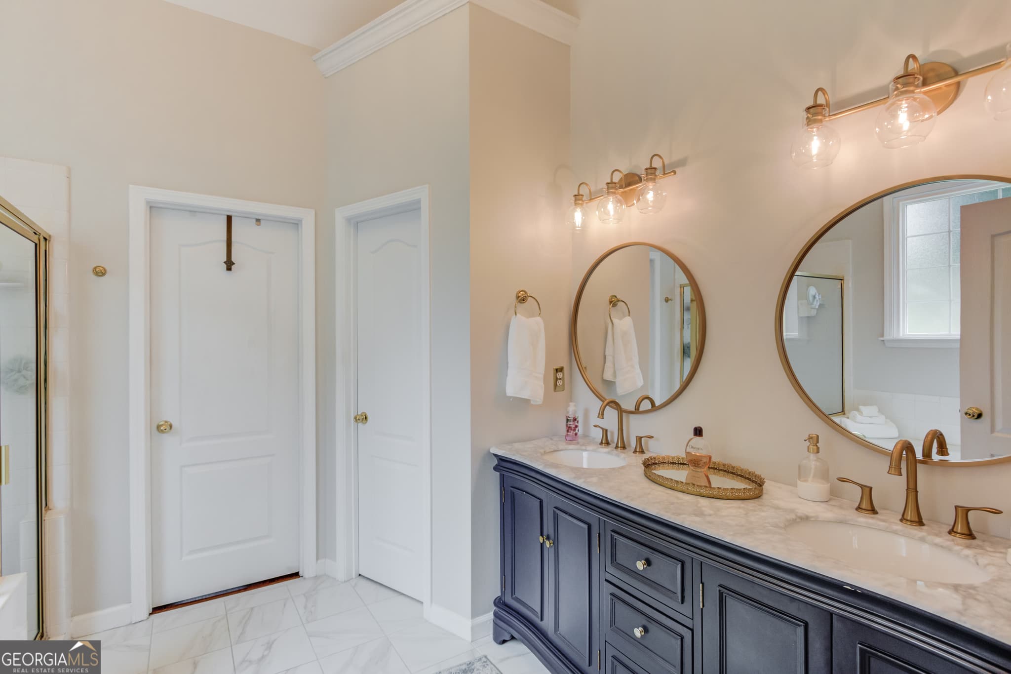 5 bedroom, 3.5 bathroom, 3,734 sq ft single family residence for sale at 281 Providence Club Drive, Monroe, GA 30656 — photo 4
