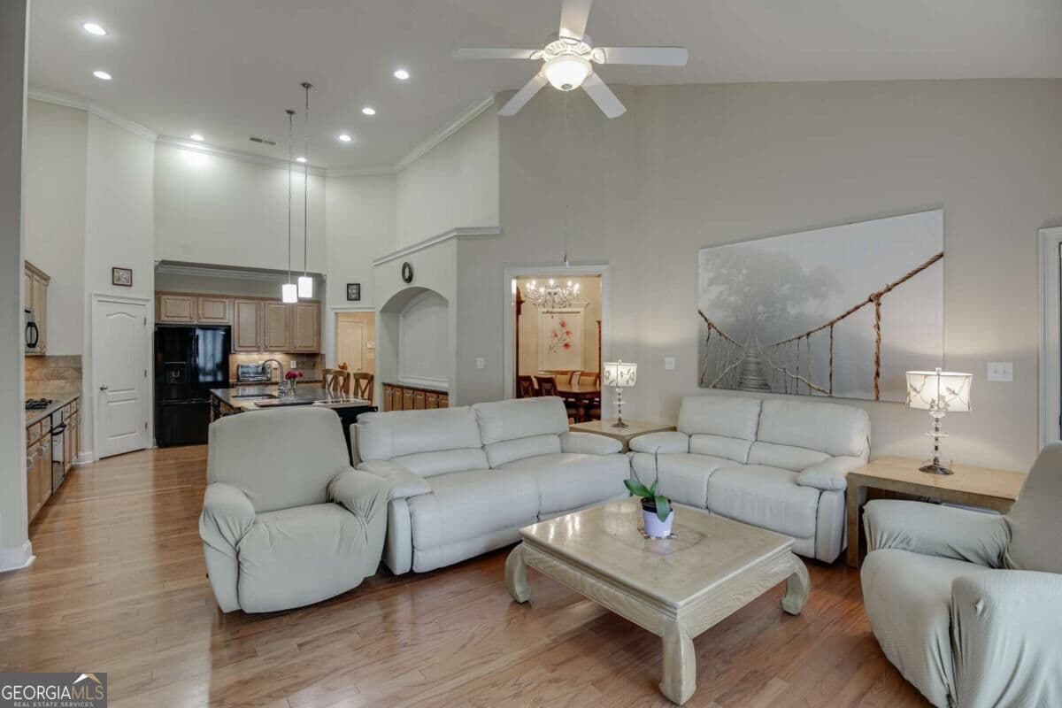 5 bedroom, 4 bathroom, 5,215 sq ft single family residence for sale at 1560 Woodall Trace, Alpharetta, GA 30004 — photo 5