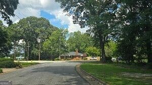 3 bedroom, 2 bathroom, 1,704 sq ft single family residence under contract at 205 Wildwood Circle, Americus, GA 31709 — photo 3
