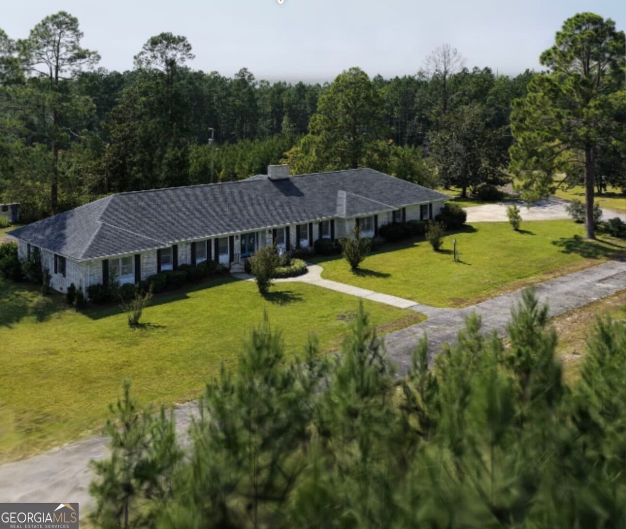 4 bedroom, 3.5 bathroom, 3,870 sq ft single family residence for sale at 115 Holstein Road, Swainsboro, GA 30401