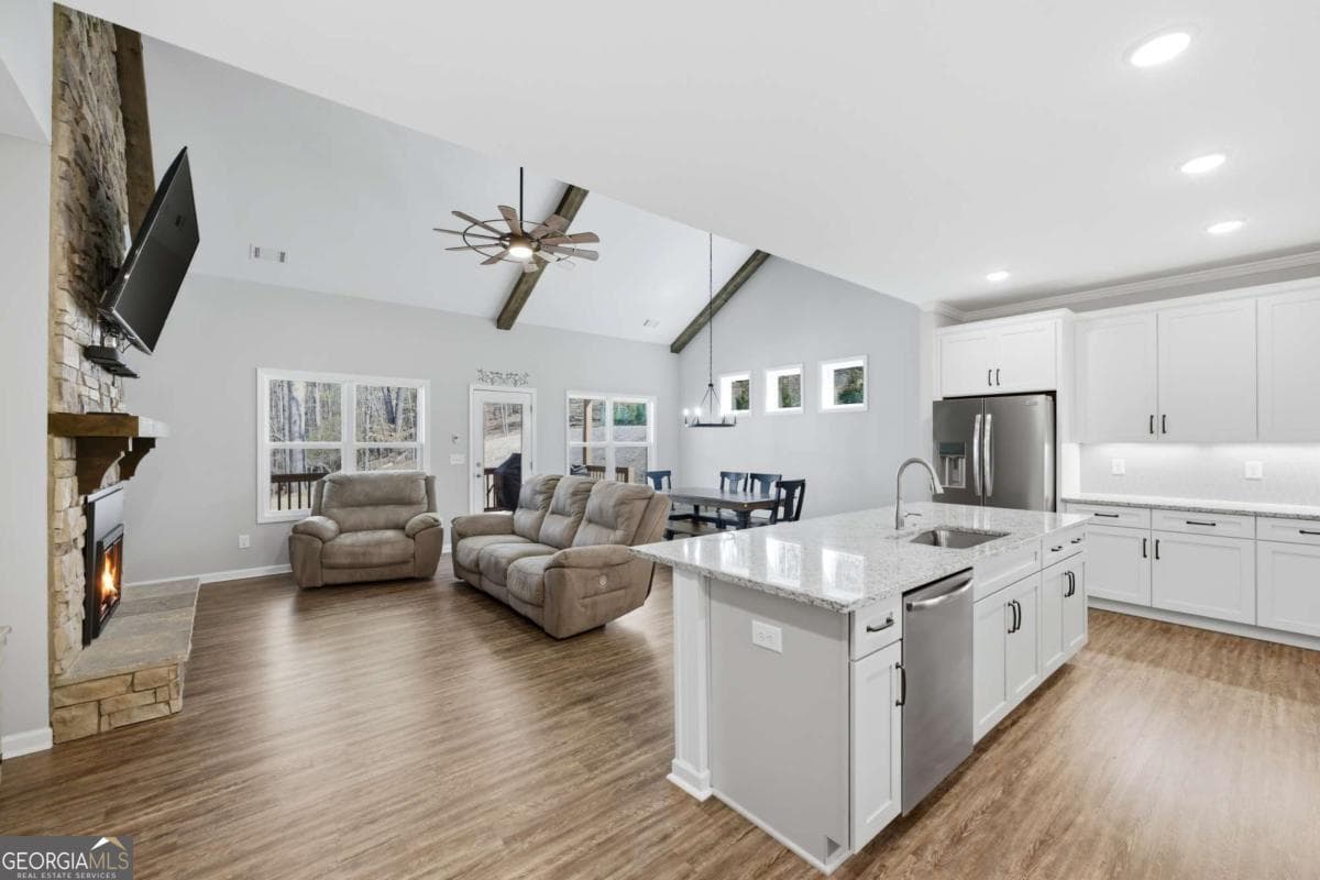 4 bedroom, 3 bathroom, 2,600 sq ft single family residence for sale at 105 Franklin Elm Court, Waleska, GA 30183 — photo 5