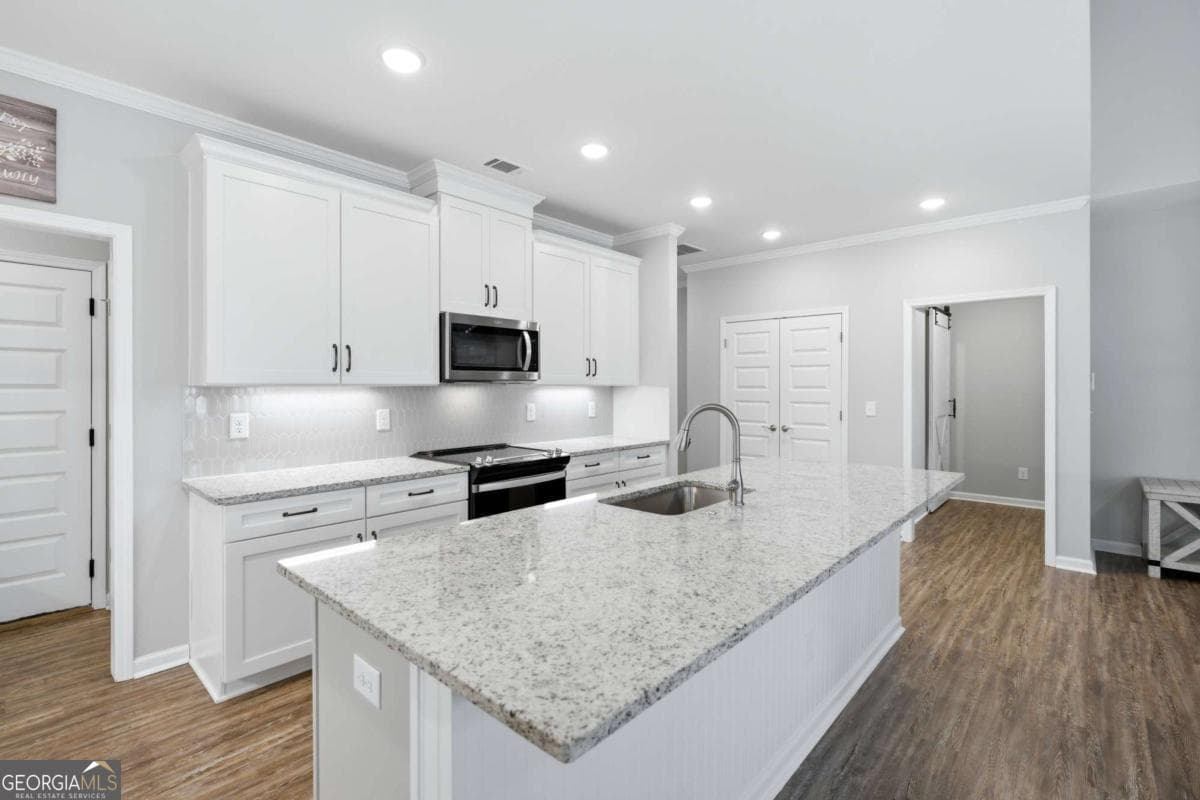 4 bedroom, 3 bathroom, 2,600 sq ft single family residence for sale at 105 Franklin Elm Court, Waleska, GA 30183 — photo 8