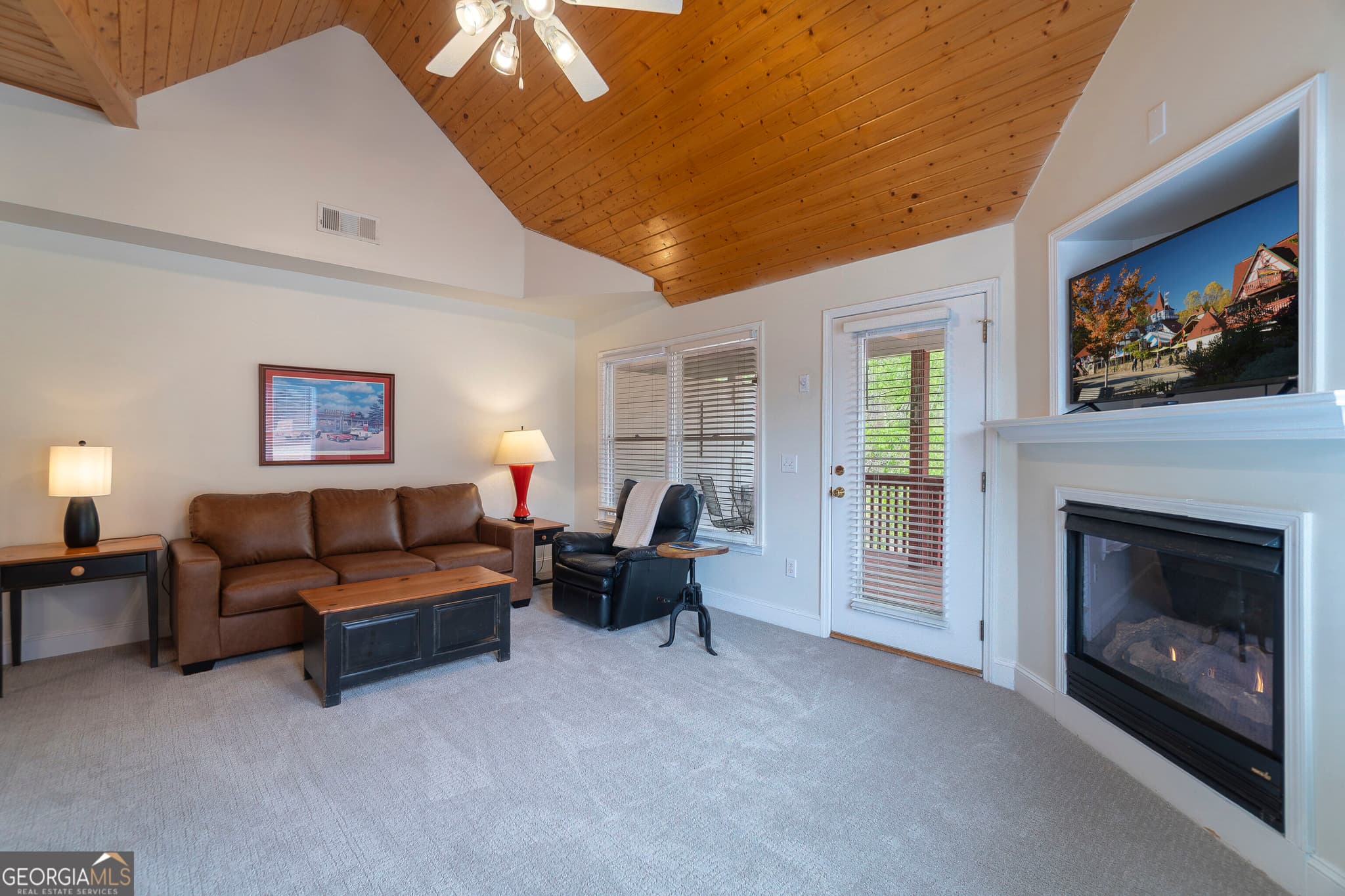 1 bedroom, 1 bathroom conversion for sale at 892 Edelweiss Strasse 504, Helen, GA 30545 — photo 3