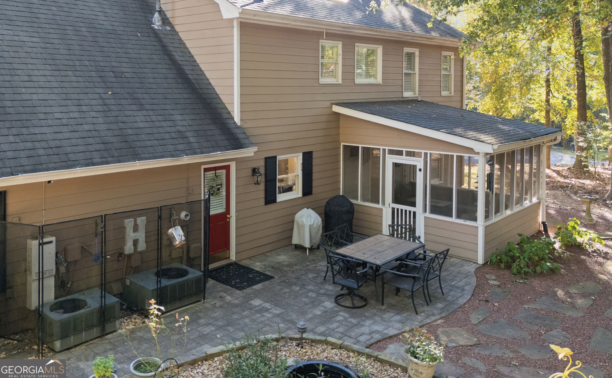 4 bedroom, 2.5 bathroom single family residence for sale at 185 Indian Bluff Drive, Sharpsburg, GA 30277 — photo 4