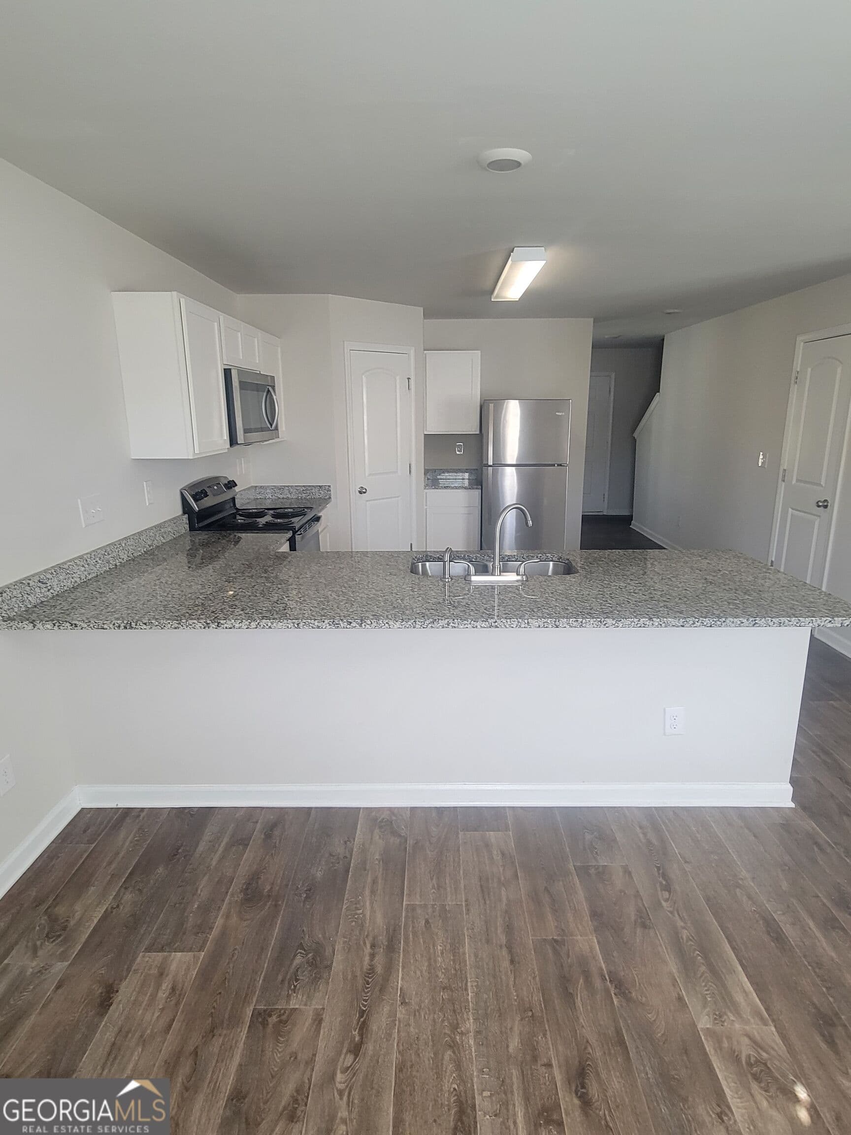 4 bedroom, 2.5 bathroom, 1,799 sq ft single family residence for sale at 106 Sarah Lane, Lagrange, GA 30241 — photo 5