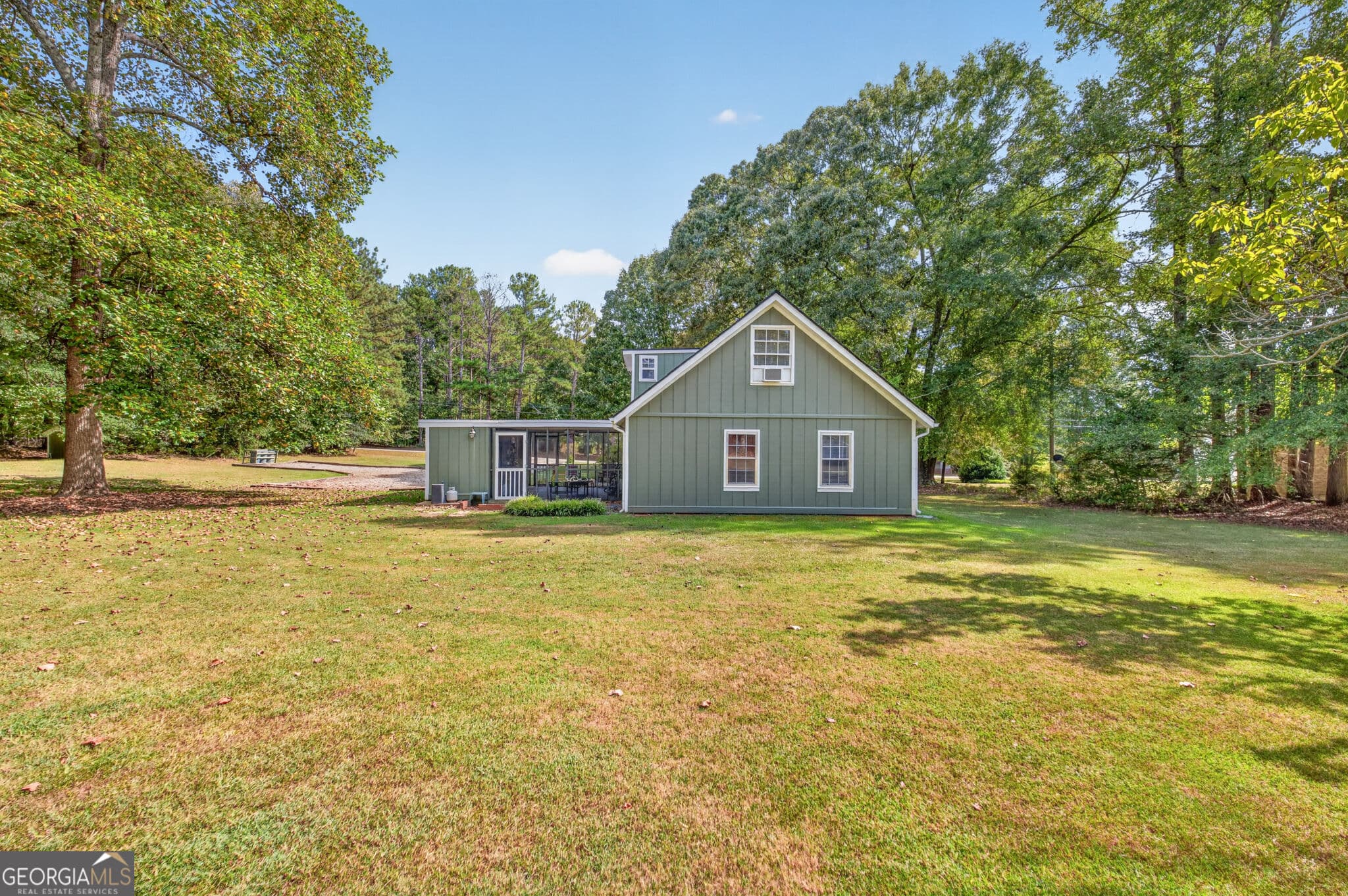 4 bedroom, 2 bathroom, 1,656 sq ft single family residence for sale at 49 Cotton Road, Winterville, GA 30683 — photo 2